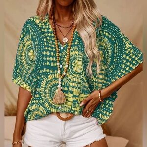 💚 Hello Gorgeous! Printed Boho V-Neck Half Sleeve Top - Green